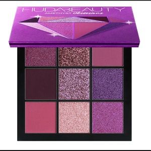 Amethyst Obsessions eyeshadow palette by Huda